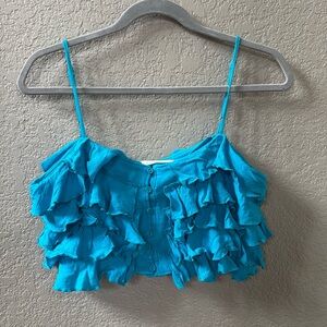 American Threads ruffle crop top
Size small